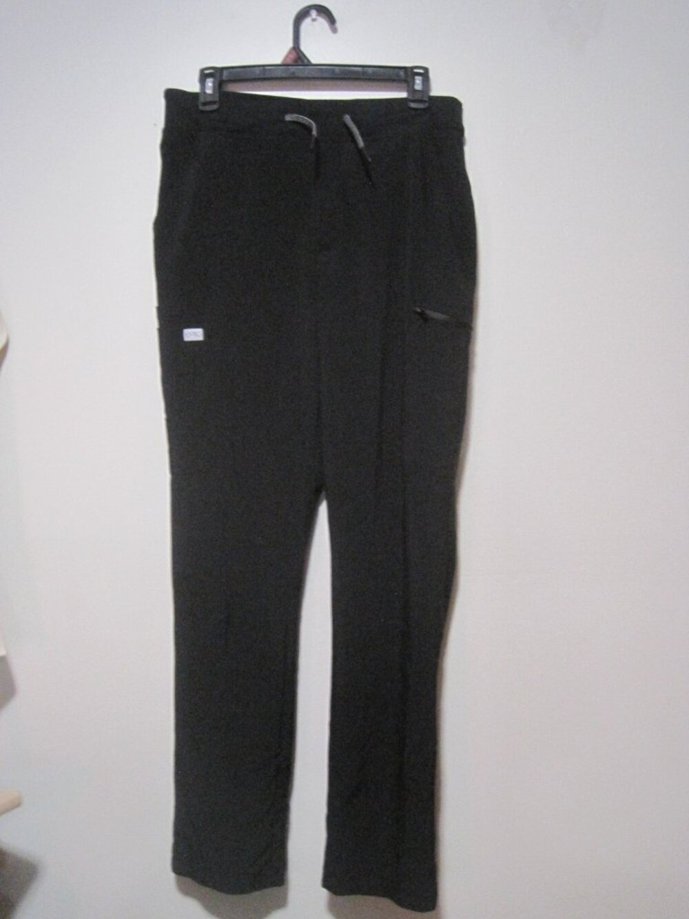 IRG Epic Men’s Small to Medium Black Tapered Flared Leg Scrub Cargo Pants 9851